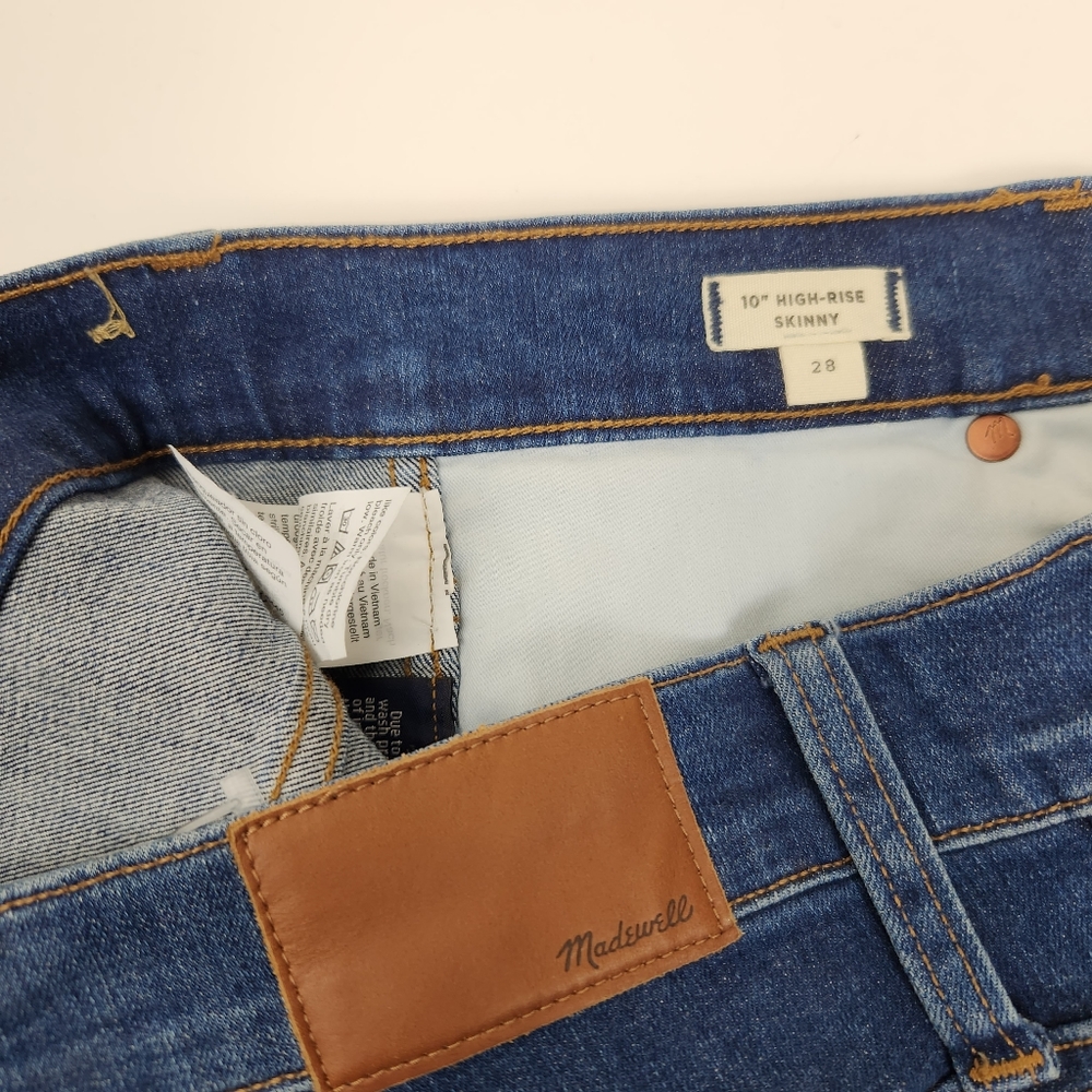 Madewell 10" High-Rise Skinny Jeans In Hannah Wash Button Fly Blue Denim Size 28 - Picture 10 of 15
